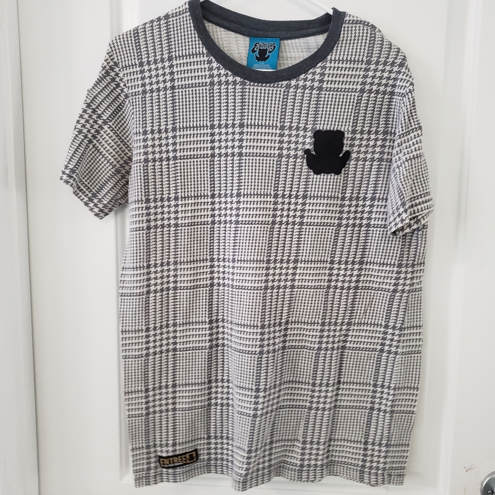 Entree LS gray & white print ringer …